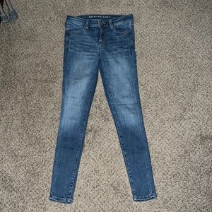 dark wash american eagle jeans